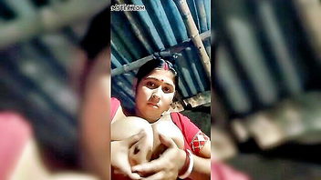 Busty Indian saree blouse tease porn movie