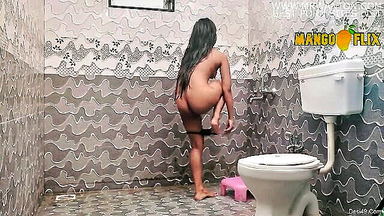Khwab desi milf shower tease porn video
