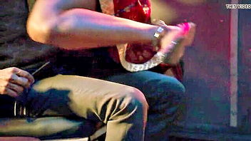 Rani Chatterjee bus saree tease porn clip