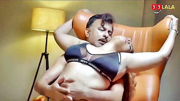 Yakshini Indian MILF black bra uncut sex video
