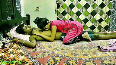 Indian bhabhi straddles stepbrother porn movie