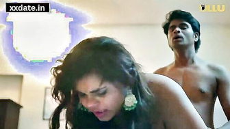 Indian MILF doggy style scene porn clip
