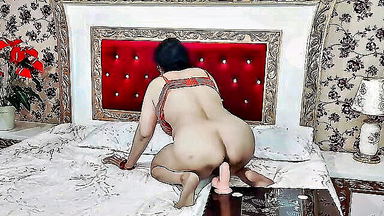Indian MILF big ass doggy xxx video