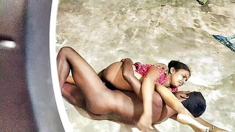 Desi bhabhi reverse cowgirl poolside xxx video
