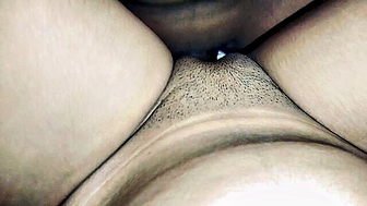 Desi Indian pussy close-up sex video