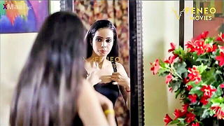Desi housewife mirror tease porn video