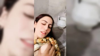 Pakistani couple outdoor tease porn clip