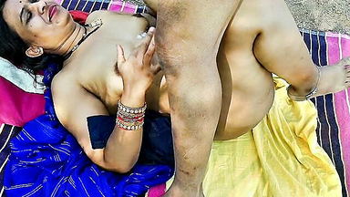 Indian MILF topless beach handjob sex video