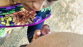 Indian saree blowjob close-up xxx video