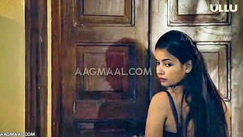 Indian brunette in black lingerie explicit porn