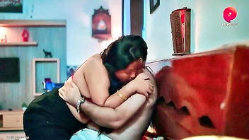 Indian MILF embraces shirtless lover sex video
