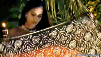 Eleganxia Indian MILF striptease explicit porn