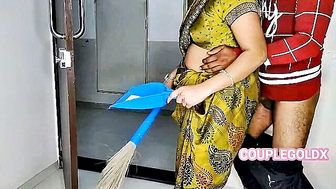 Komal saree doggy with stranger porn clip