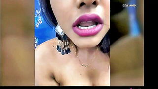Indian babe striptease tease porn video