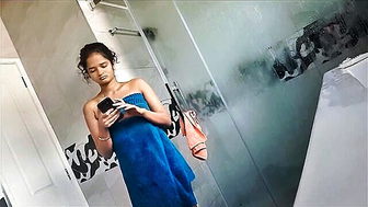 Indian stepsister post-shower cunnilingus xxx video