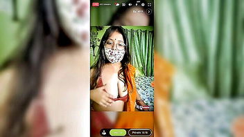 Bengali babe strips in saree full scene