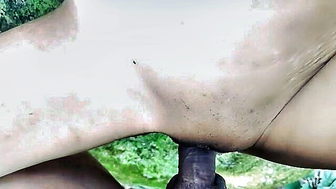 Desi bhabhi outdoor cheating blowjob xxx clip
