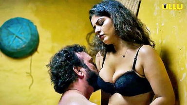 Curvy Indian village girl romance xxx clip