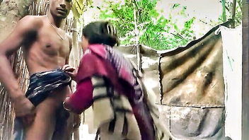 Desi bhabhi teases devar outdoors xxx video