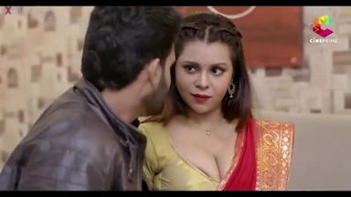 Indian MILF yellow saree tease full scene