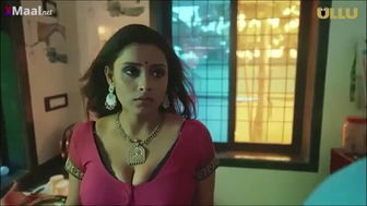 Classy Indian housewife cleavage tease xxx video