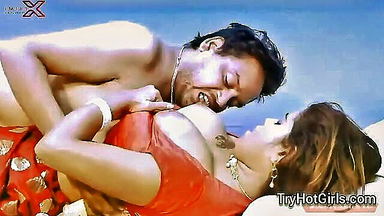 Indian girlfriend red saree cleavage porn movie