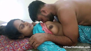 Young Indian wife topless in bed porn video